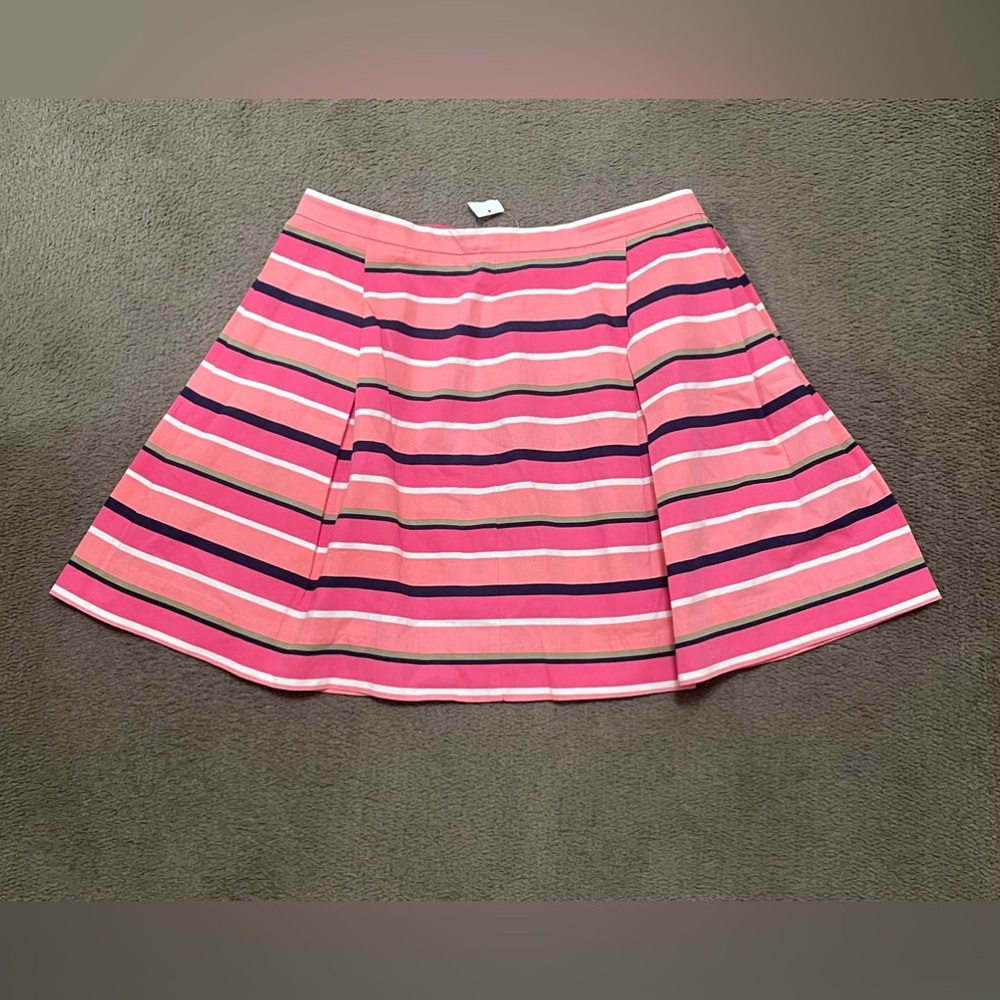 New With Tags GAP pleated skirt Size 10 Women